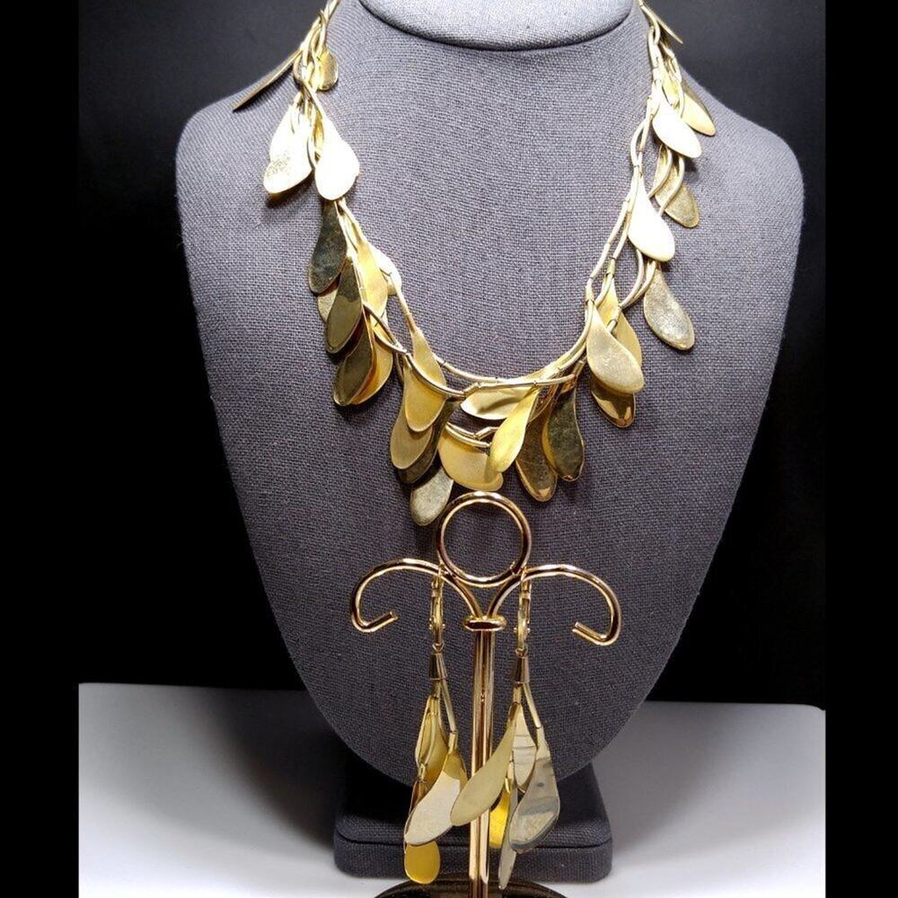 Vintage Monet Three Strand Dangle Necklace Earrings Set, Gold Tone, 1990s - Picture 2 of 6